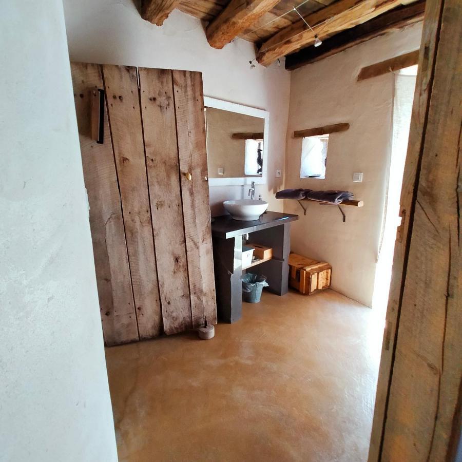 Saint-Angel  Suites De Campagne Les Eydieux, Petits Dejeuners Inclus מראה חיצוני תמונה