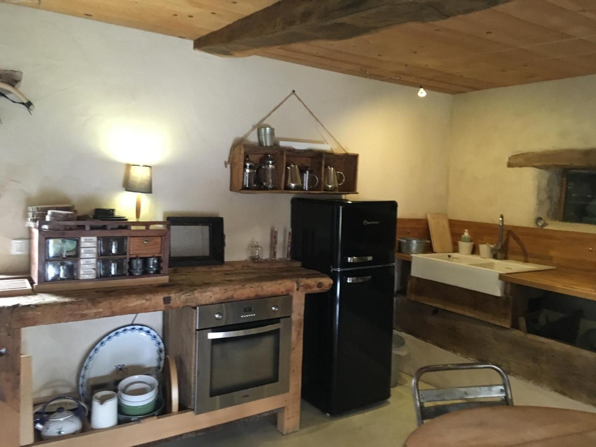 Saint-Angel  Suites De Campagne Les Eydieux, Petits Dejeuners Inclus מראה חיצוני תמונה